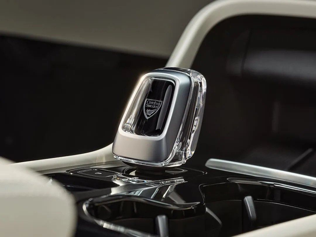 Volvo XC40,autocango,china used car exporter,china ev exporter,chinese used car exporter,chinese used ev exporter