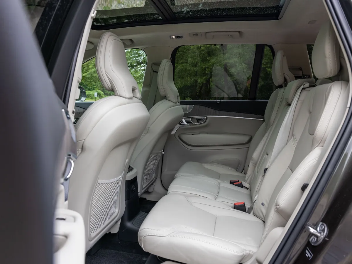 Volvo XC90 PHEV,autocango,china used car exporter,china ev exporter,chinese used car exporter,chinese used ev exporter Volvo XC90 PHEV,autocango,china used car exporter,china ev exporter,chinese used car exporter,chinese used ev exporter