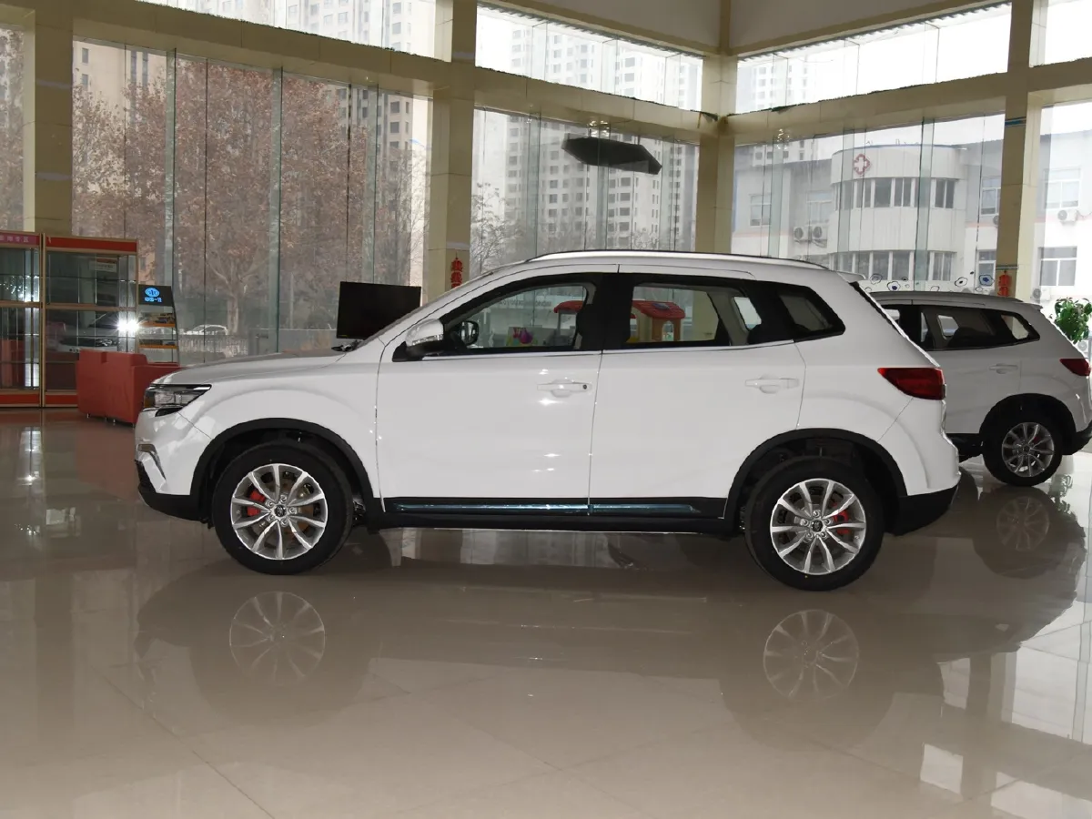 FAW Senia R8,autocango,china used car exporter,china ev exporter,chinese used car exporter,chinese used ev exporter