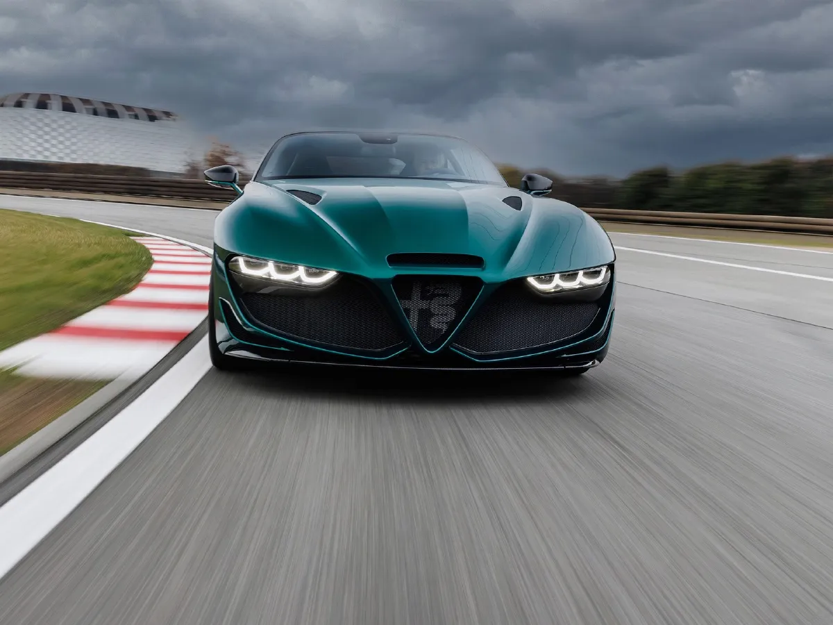 Alfa Romeo Giulia,autocango,china used car exporter,china ev exporter,chinese used car exporter,chinese used ev exporter