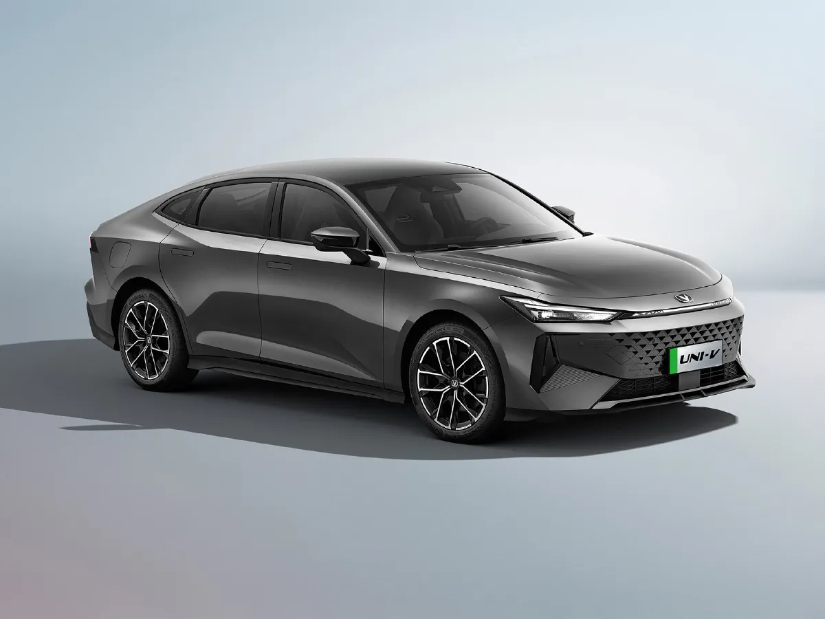 ChangAn UNI-V iDD,autocango,china used car exporter,china ev exporter,chinese used car exporter,chinese used ev exporter ChangAn UNI-V iDD,autocango,china used car exporter,china ev exporter,chinese used car exporter,chinese used ev exporter