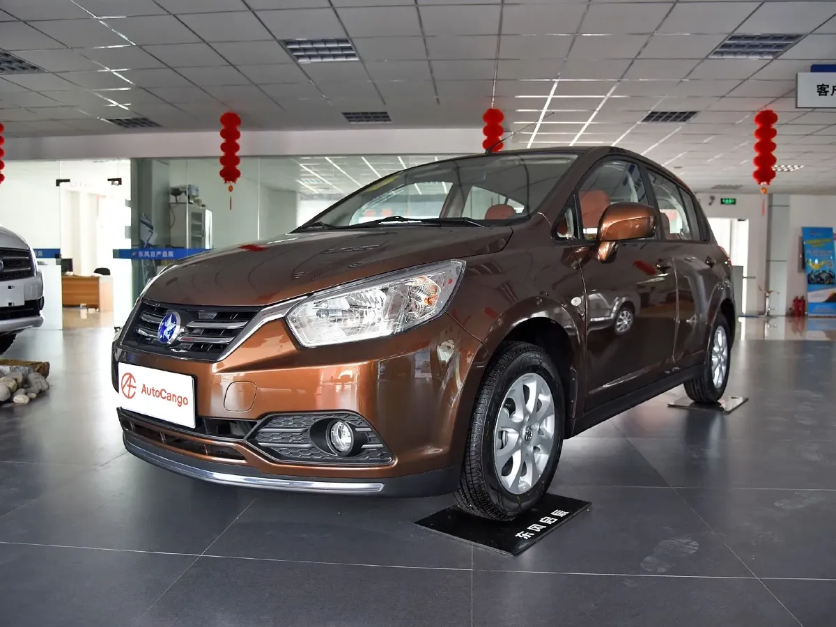 Venucia R50,autocango,china used car exporter,china ev exporter,chinese used car exporter,chinese used ev exporter Venucia R50,autocango,china used car exporter,china ev exporter,chinese used car exporter,chinese used ev exporter