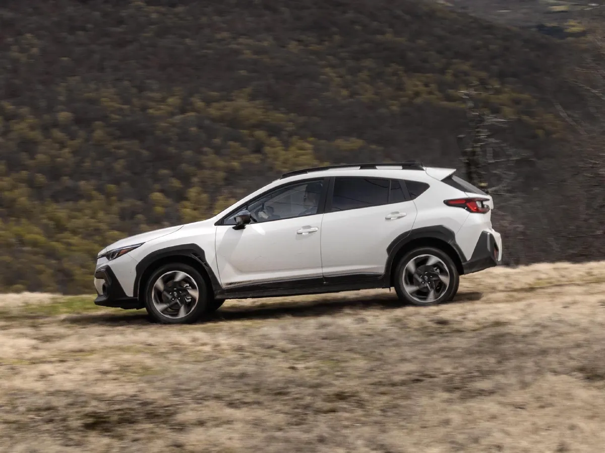 Subaru Crosstrek,autocango,china used car exporter,china ev exporter,chinese used car exporter,chinese used ev exporter