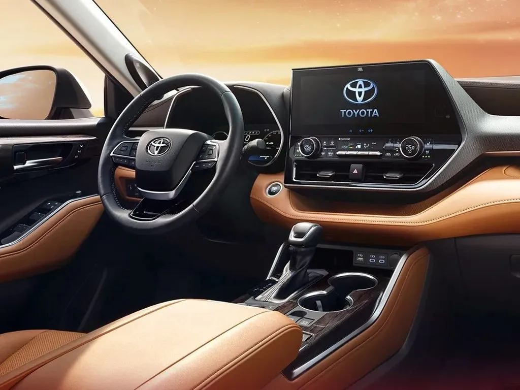 Toyota Highlander,autocango,china used car exporter,china ev exporter,chinese used car exporter,chinese used ev exporter