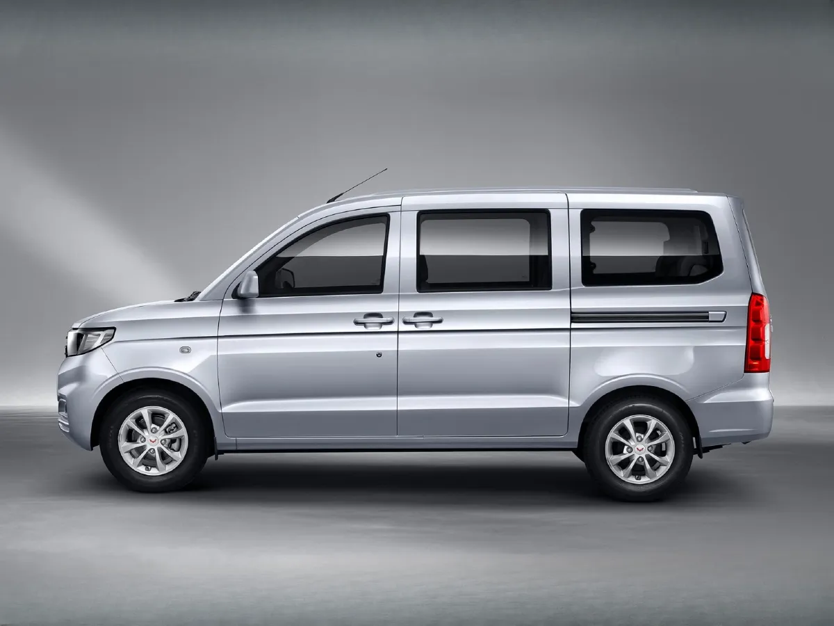 WuLing HongGuang V,autocango,china used car exporter,china ev exporter,chinese used car exporter,chinese used ev exporter