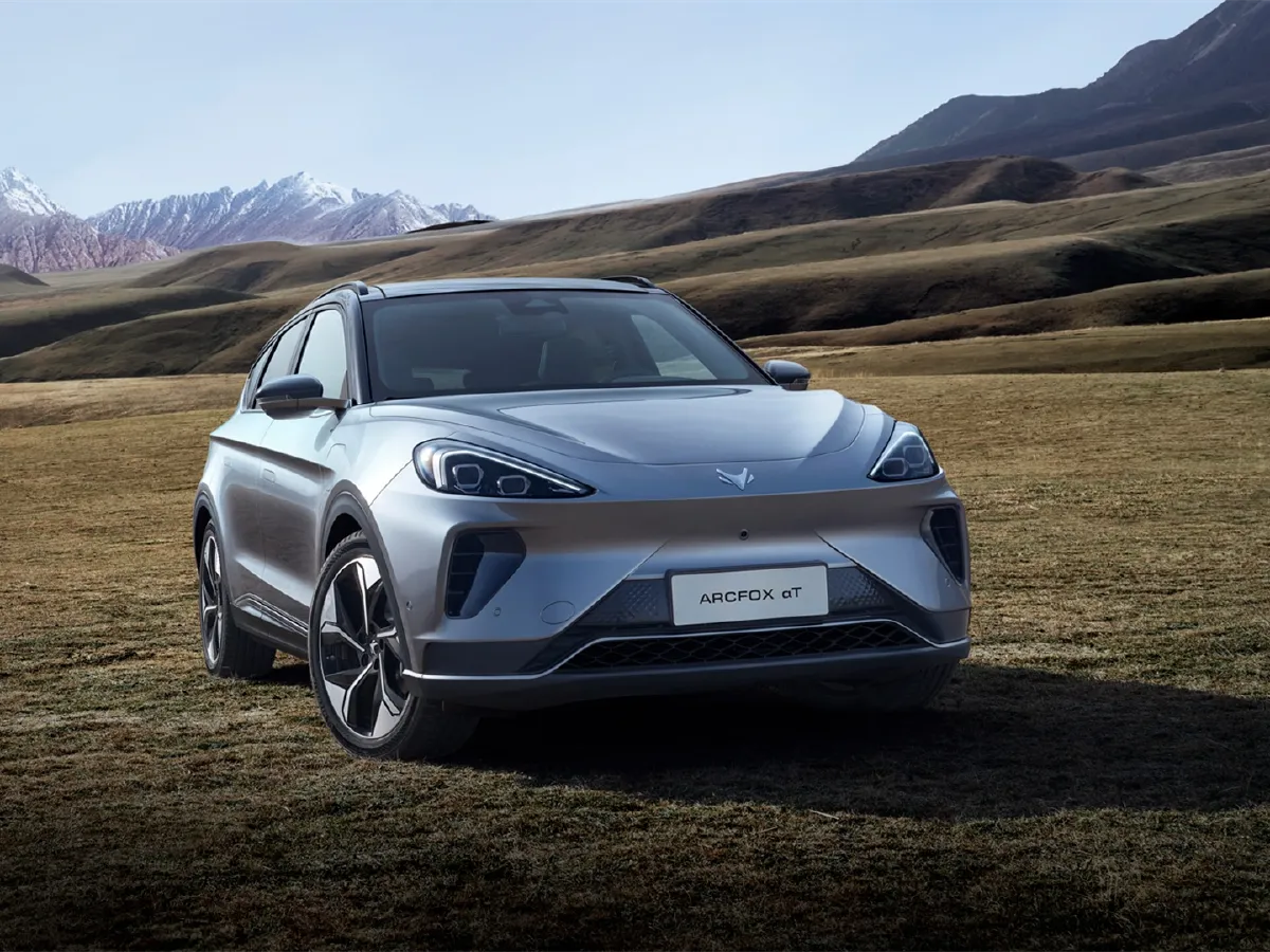 ARCFOX αT,autocango,china used car exporter,china ev exporter,chinese used car exporter,chinese used ev exporter