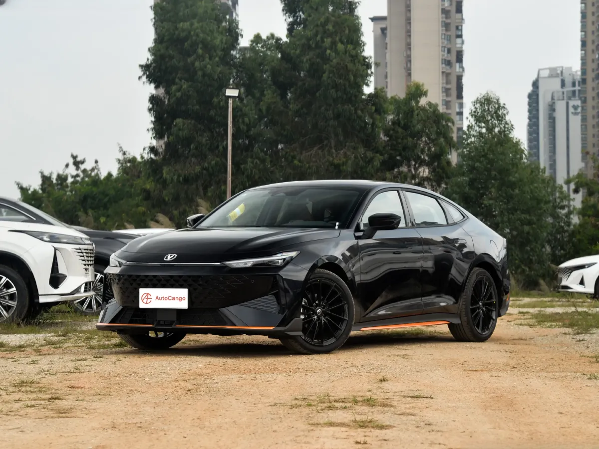 ChangAn UNI-V,autocango,china used car exporter,china ev exporter,chinese used car exporter,chinese used ev exporter