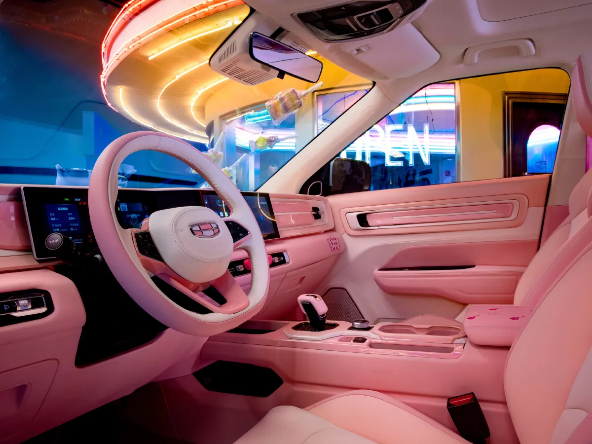 Geely ICON,autocango,china used car exporter,china ev exporter,chinese used car exporter,chinese used ev exporter