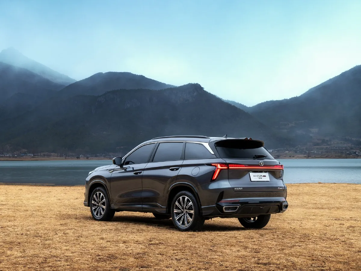 ChangAn CS75 Plus,autocango,china used car exporter,china ev exporter,chinese used car exporter,chinese used ev exporter