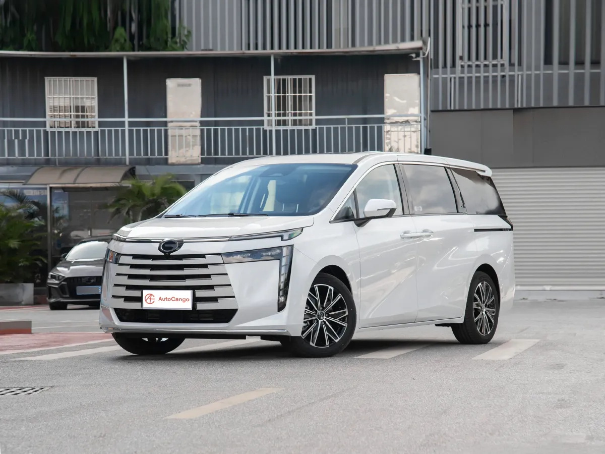 GAC Trumpchi E8,autocango,china used car exporter,china ev exporter,chinese used car exporter,chinese used ev exporter