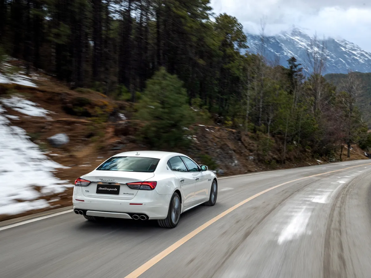 Maserati Quattroporte,autocango,china used car exporter,china ev exporter,chinese used car exporter,chinese used ev exporter