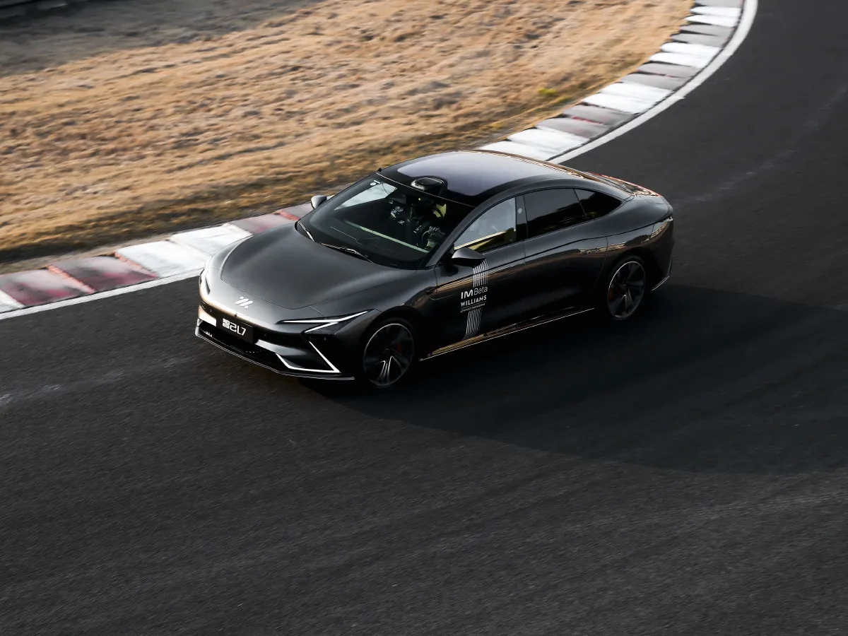 IM L7,autocango,china used car exporter,china ev exporter,chinese used car exporter,chinese used ev exporter