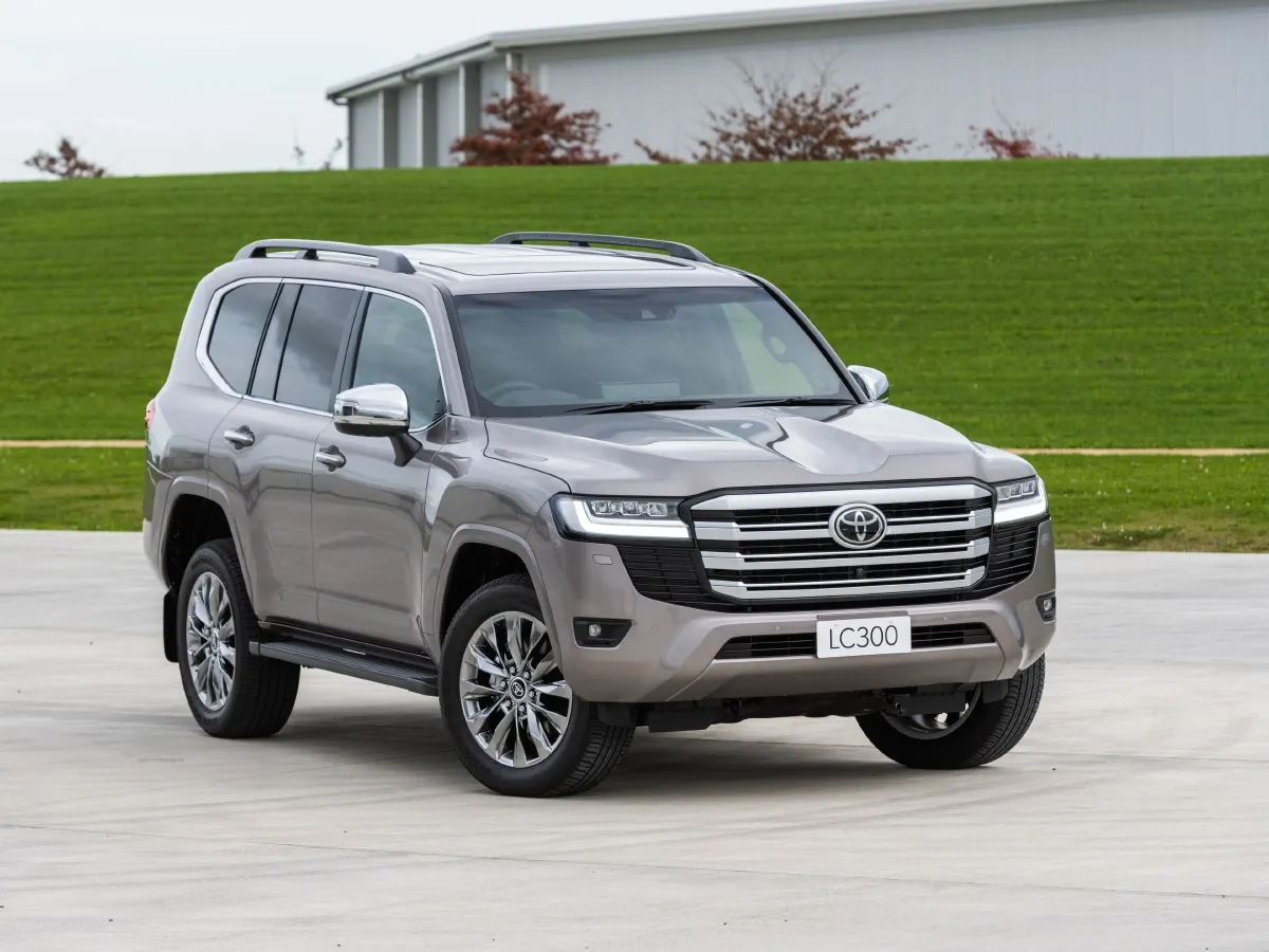 Toyota Land Cruiser,autocango,china used car exporter,china ev exporter,chinese used car exporter,chinese used ev exporter