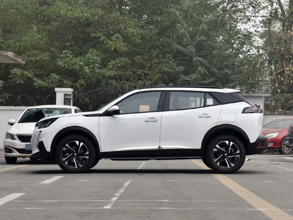 Peugeot 2008,autocango,china used car exporter,china ev exporter,chinese used car exporter,chinese used ev exporter