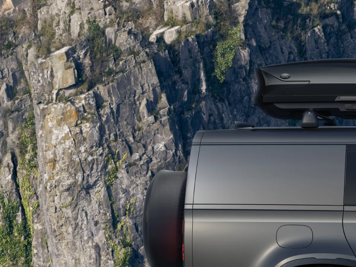 Land Rover Defender,autocango,china used car exporter,china ev exporter,chinese used car exporter,chinese used ev exporter