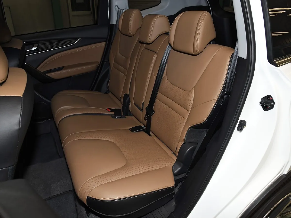 2020 Luxgen URX 1.8T 204HP L4 6AT,autocango,china used car exporter,china ev exporter,chinese used car exporter,chinese used ev exporter