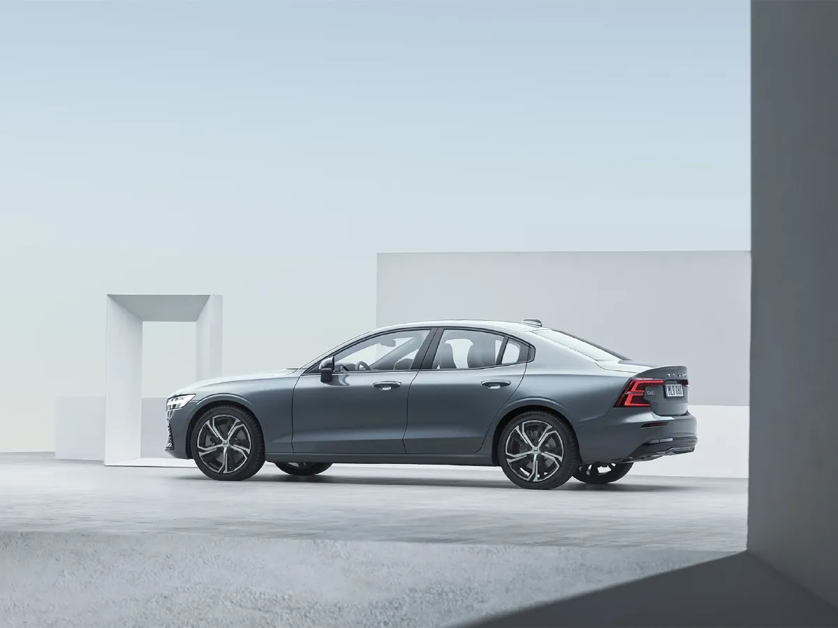 Volvo S60,autocango,china used car exporter,china ev exporter,chinese used car exporter,chinese used ev exporter