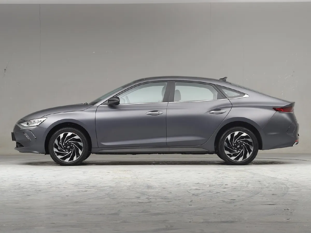 Hyundai La Festa,autocango,china used car exporter,china ev exporter,chinese used car exporter,chinese used ev exporter