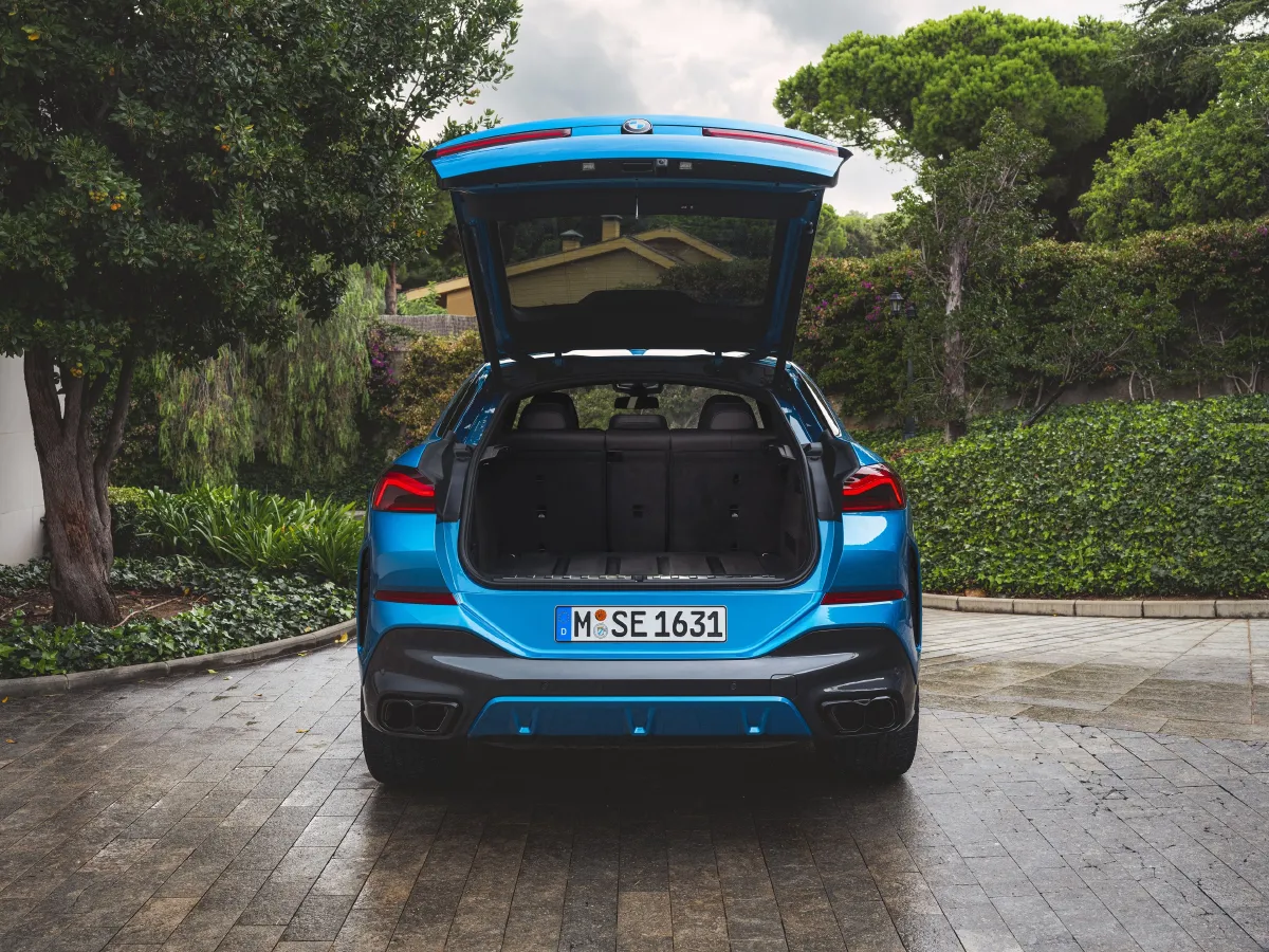 BMW X6,autocango,china used car exporter,china ev exporter,chinese used car exporter,chinese used ev exporter