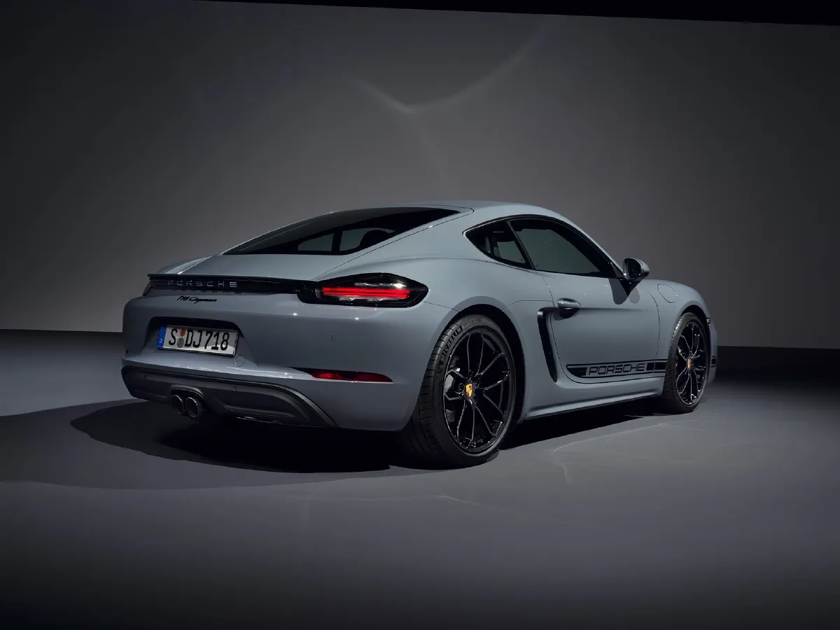 Porsche 718,autocango,china used car exporter,china ev exporter,chinese used car exporter,chinese used ev exporter