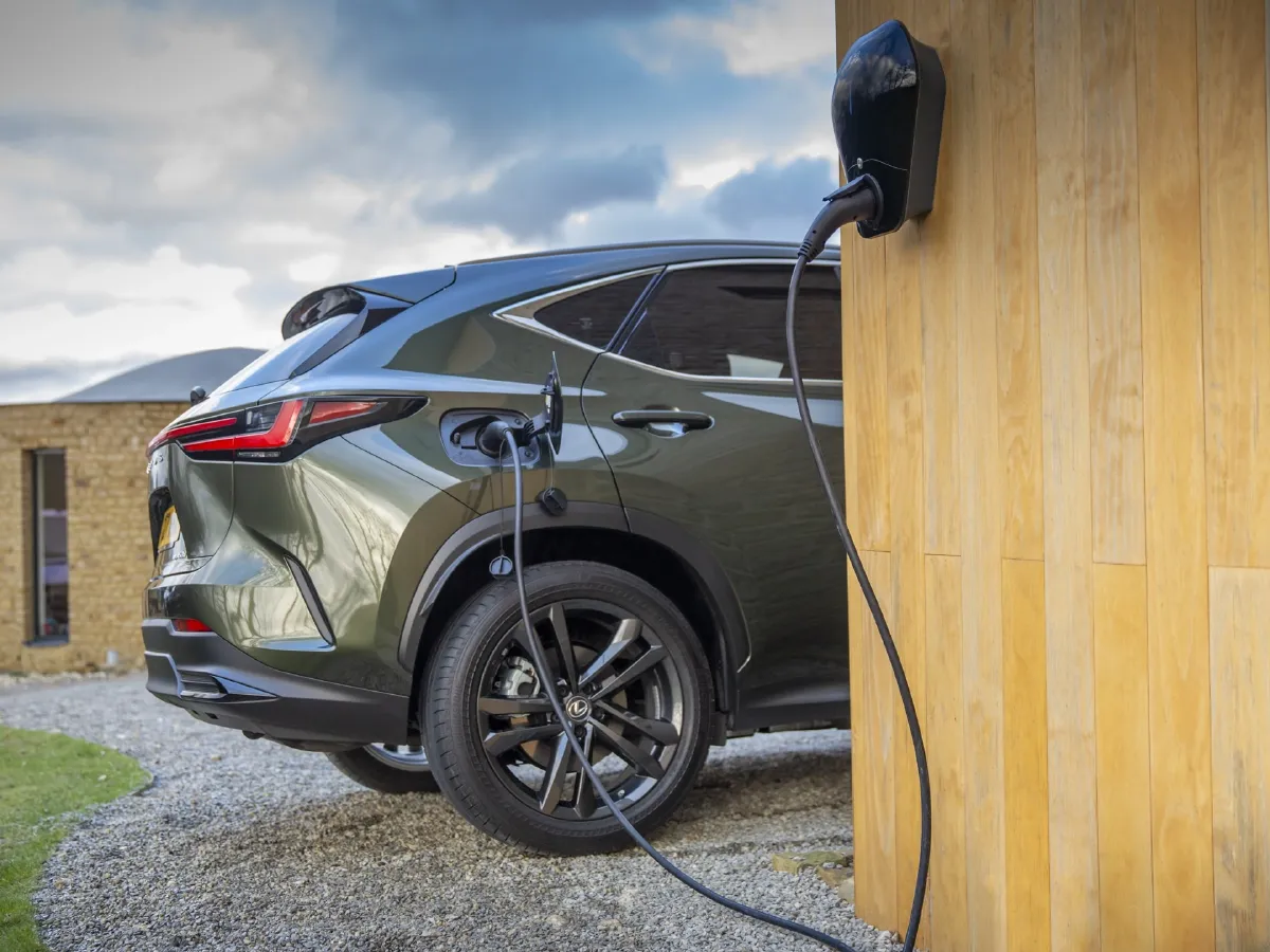 2024 Lexus NX 2.5L 185HP L4 E-CVT PHEV 16KWH,autocango,china used car exporter,china ev exporter,chinese used car exporter,chinese used ev exporter