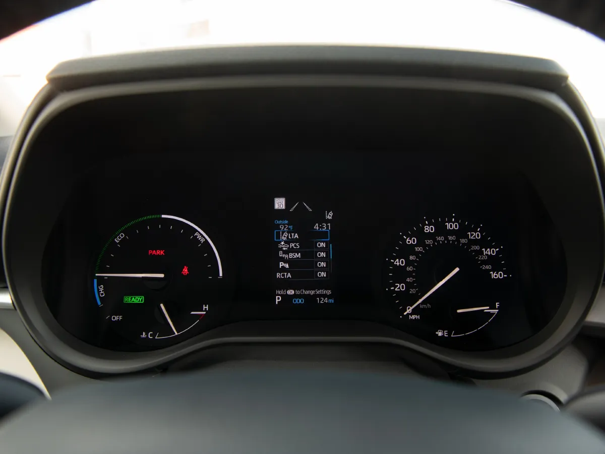 Toyota Sienna,autocango,china used car exporter,china ev exporter,chinese used car exporter,chinese used ev exporter