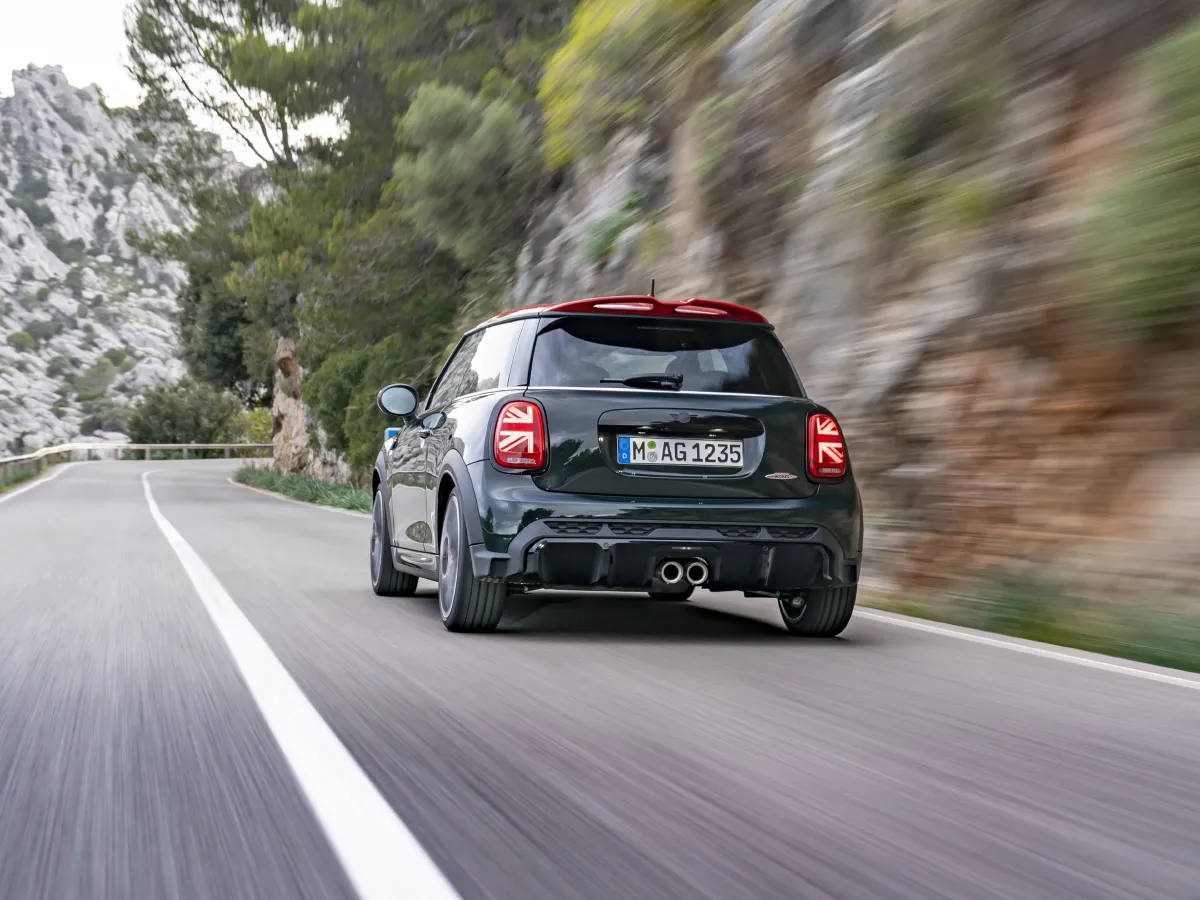 MINI JCW,autocango,china used car exporter,china ev exporter,chinese used car exporter,chinese used ev exporter