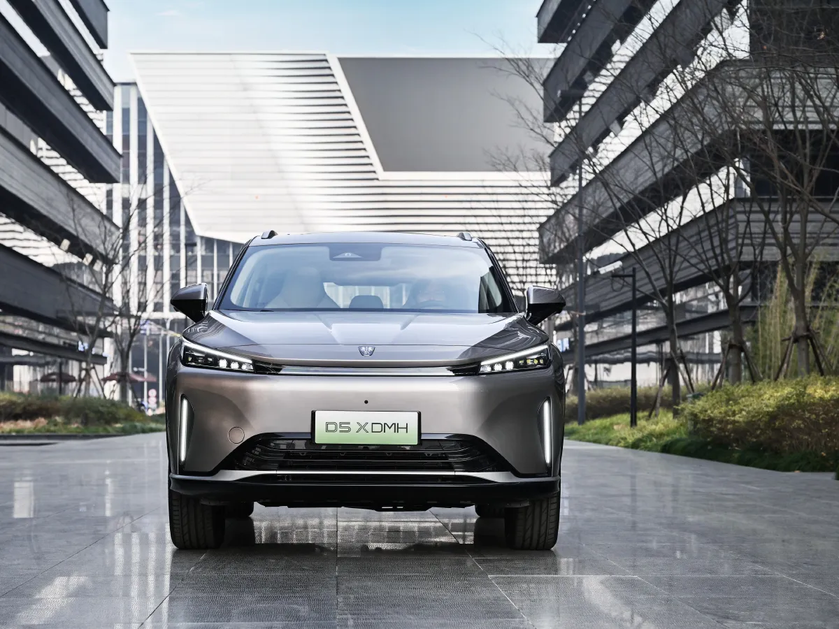 2024 Roewe D5X DMH 1.5T 150HP L4 2DHT PHEV 21.4KWH,autocango,china used car exporter,china ev exporter,chinese used car exporter,chinese used ev exporter