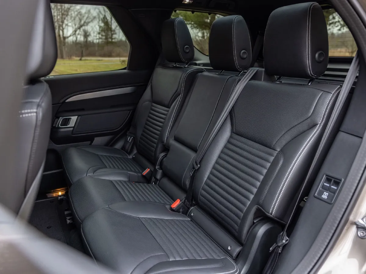 Land Rover Discovery,autocango,china used car exporter,china ev exporter,chinese used car exporter,chinese used ev exporter Land Rover Discovery,autocango,china used car exporter,china ev exporter,chinese used car exporter,chinese used ev exporter