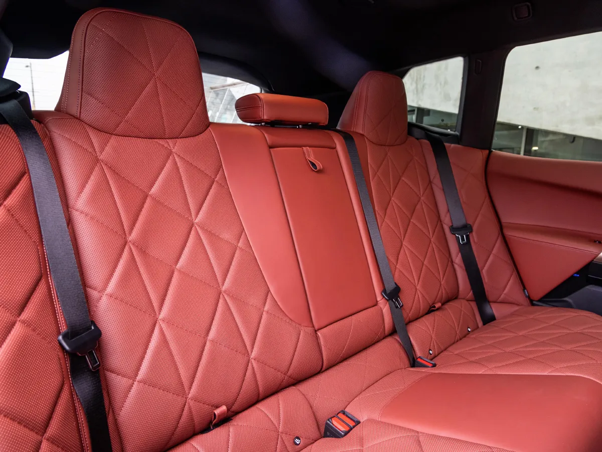 BMW iX,autocango,china used car exporter,china ev exporter,chinese used car exporter,chinese used ev exporter