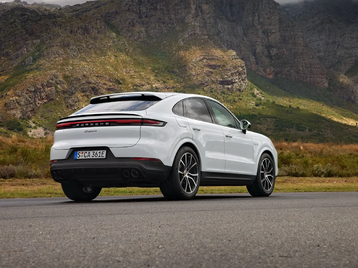 Porsche Cayenne,autocango,china used car exporter,china ev exporter,chinese used car exporter,chinese used ev exporter