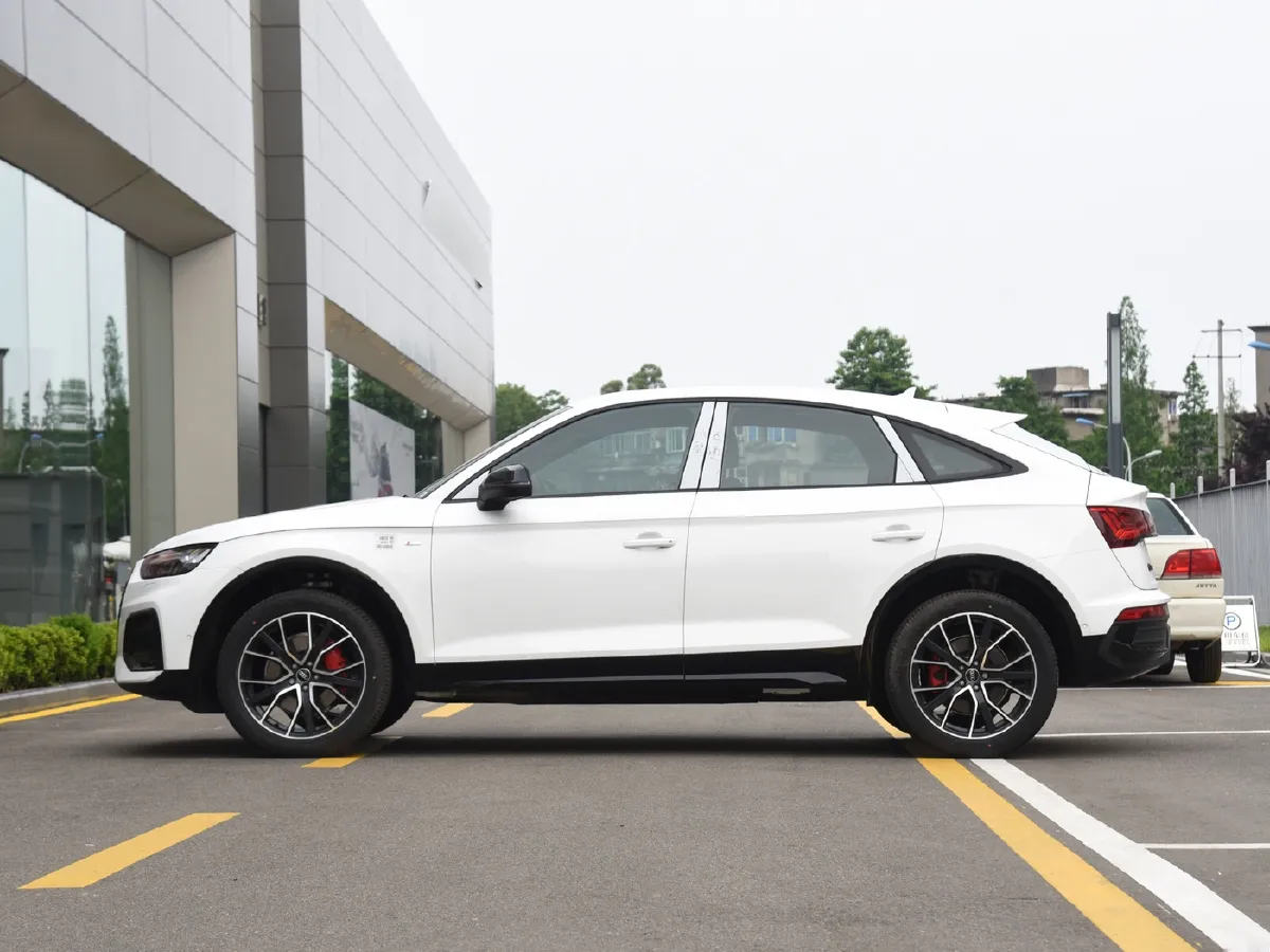 Audi Q5L Sportback,autocango,china used car exporter,china ev exporter,chinese used car exporter,chinese used ev exporter