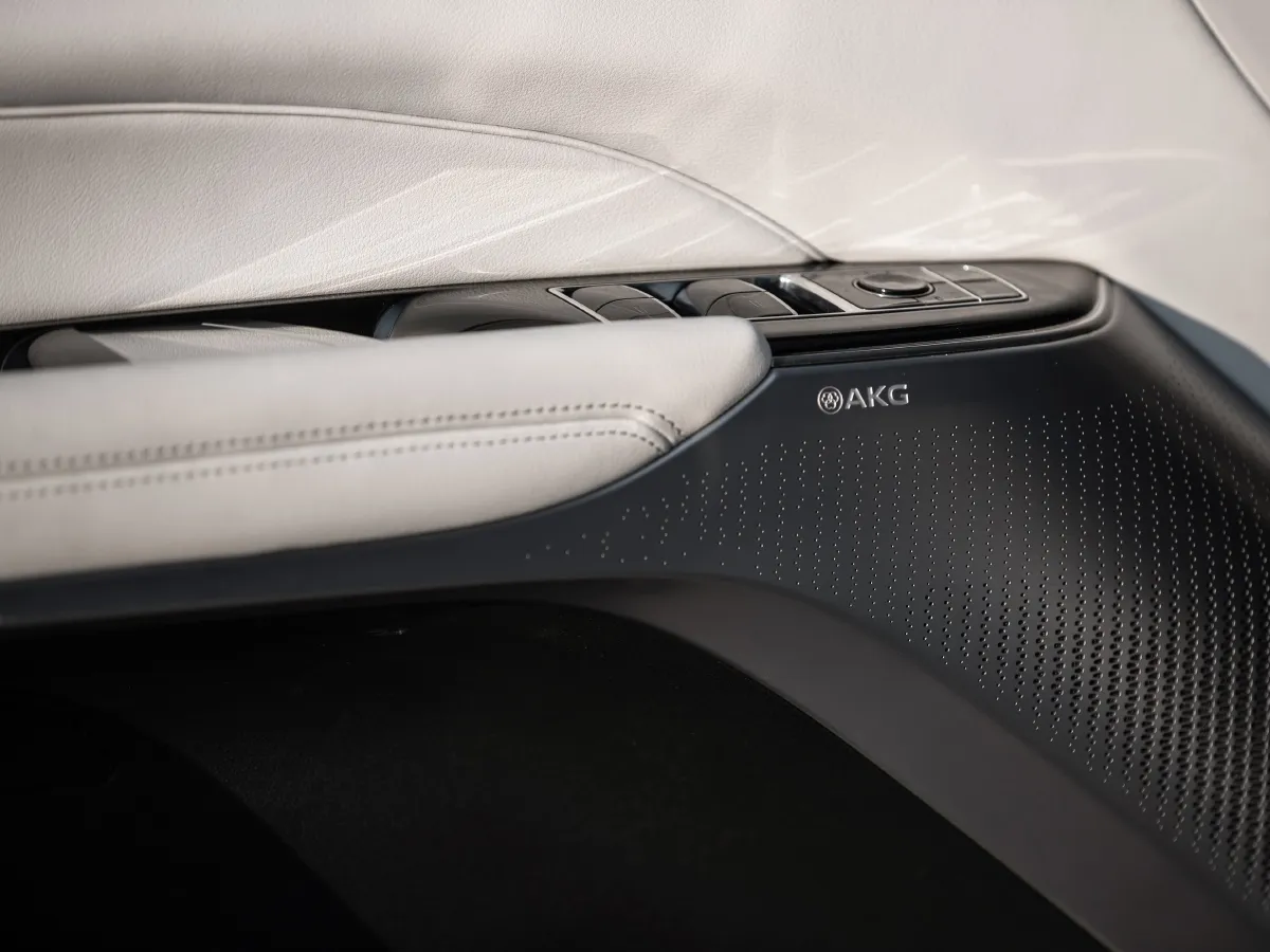 Cadillac IQ Lyriq,autocango,china used car exporter,china ev exporter,chinese used car exporter,chinese used ev exporter