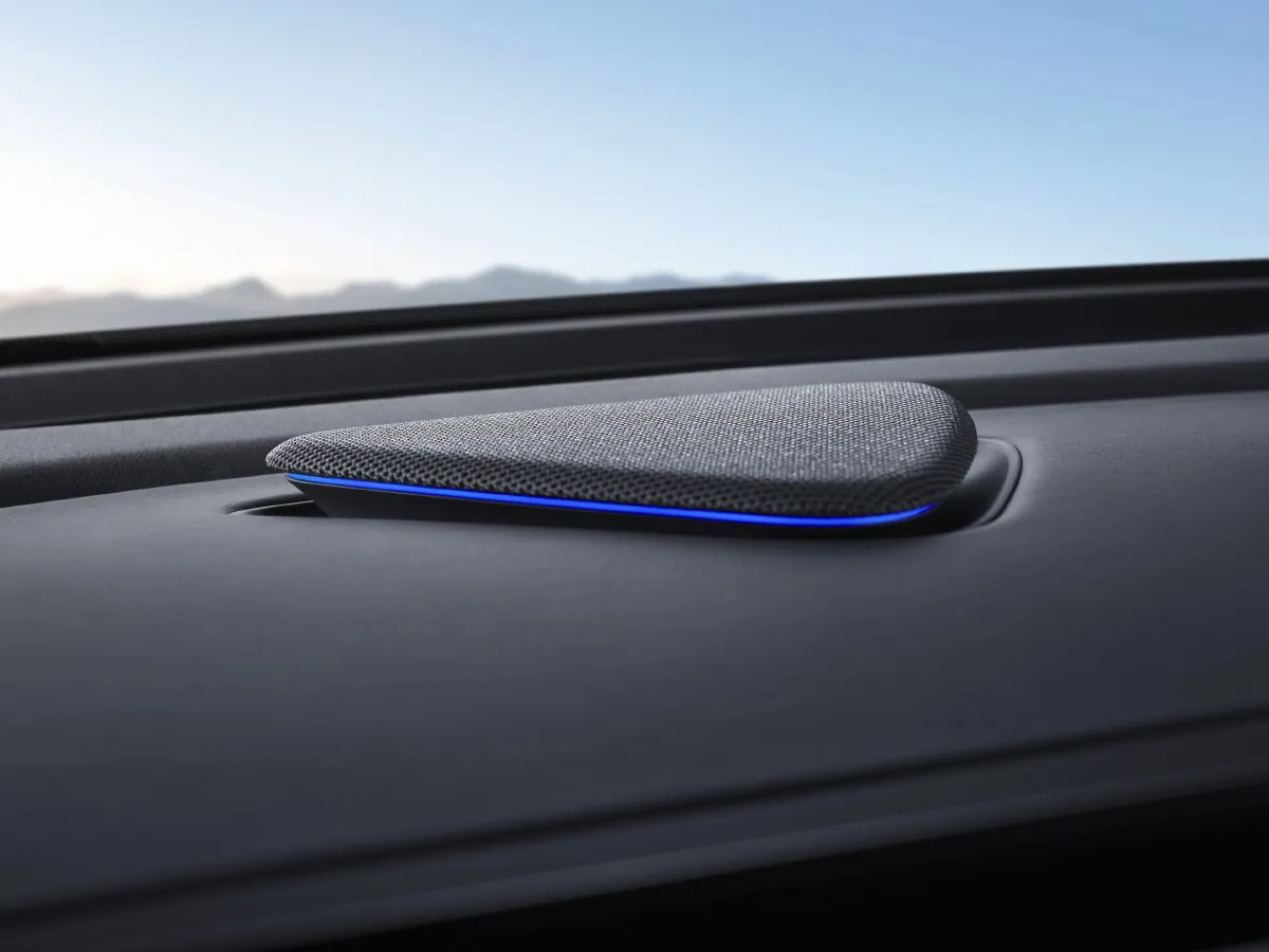 Voyah ZhuiGuang,autocango,china used car exporter,china ev exporter,chinese used car exporter,chinese used ev exporter