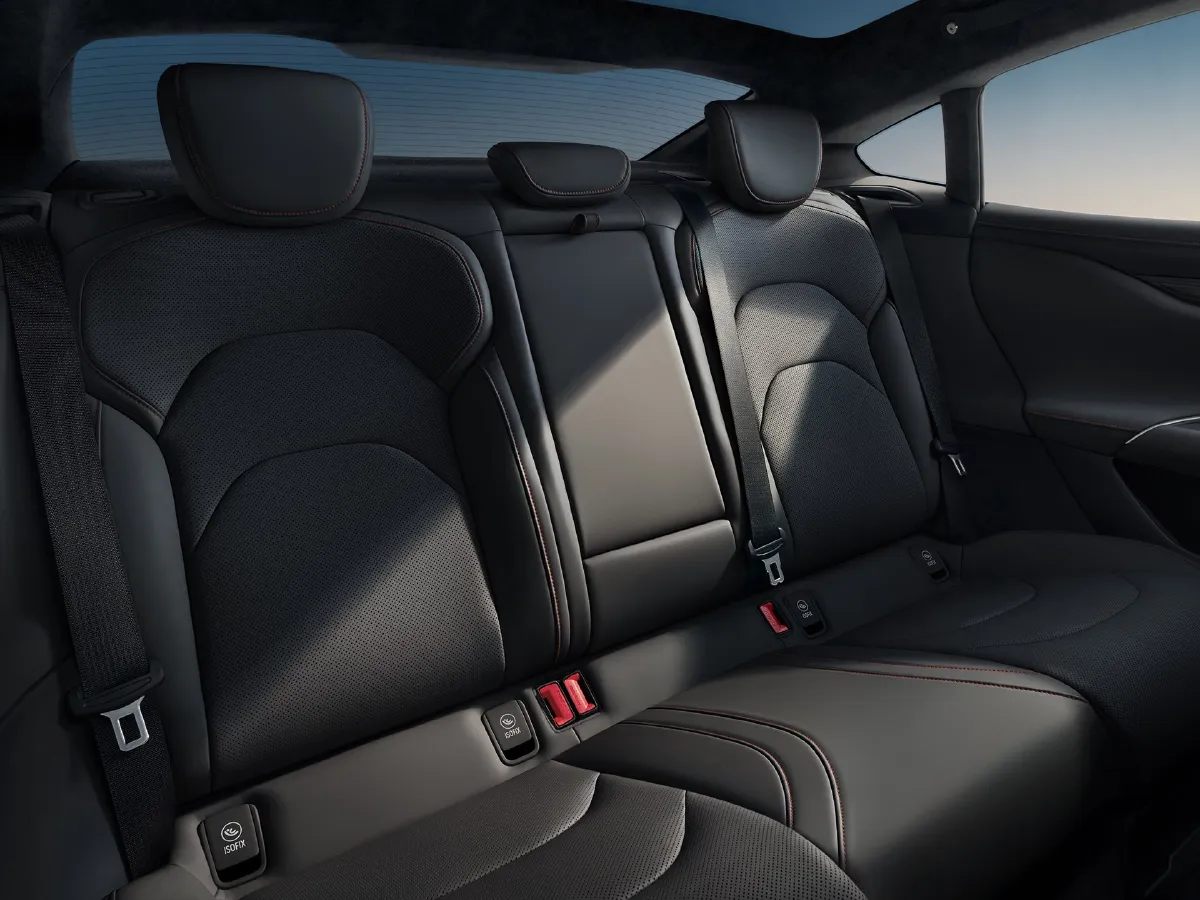 MI SU7,autocango,china used car exporter,china ev exporter,chinese used car exporter,chinese used ev exporter