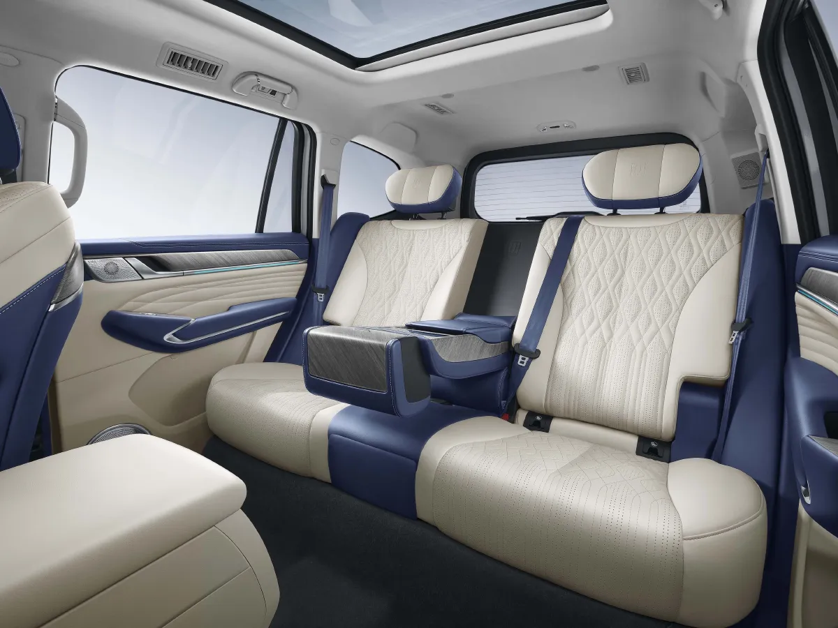 Tank 500,autocango,china used car exporter,china ev exporter,chinese used car exporter,chinese used ev exporter