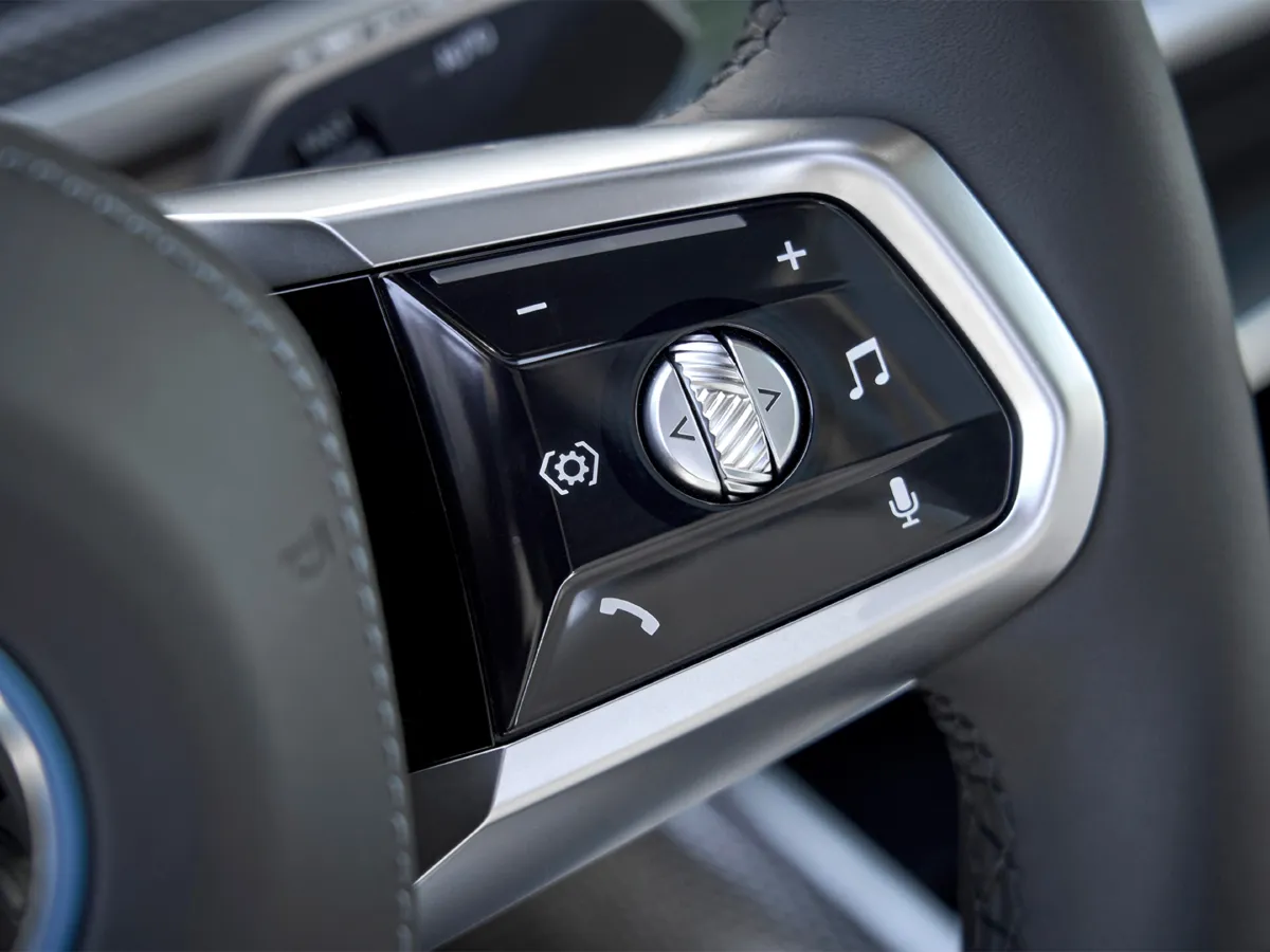 BMW i7,autocango,china used car exporter,china ev exporter,chinese used car exporter,chinese used ev exporter