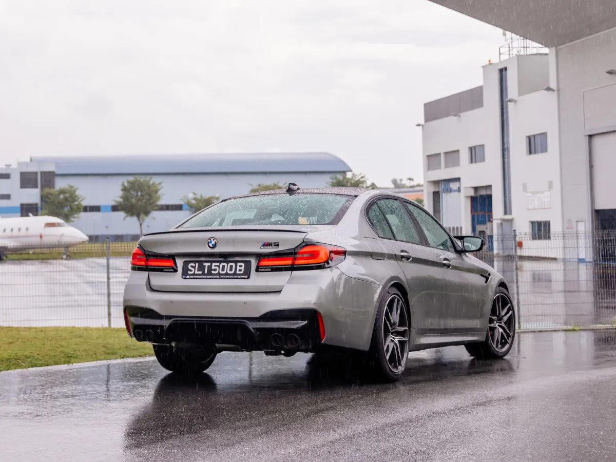 2012 BMW M5 4.4T 560HP V8 7DCT,autocango,china used car exporter,china ev exporter,chinese used car exporter,chinese used ev exporter