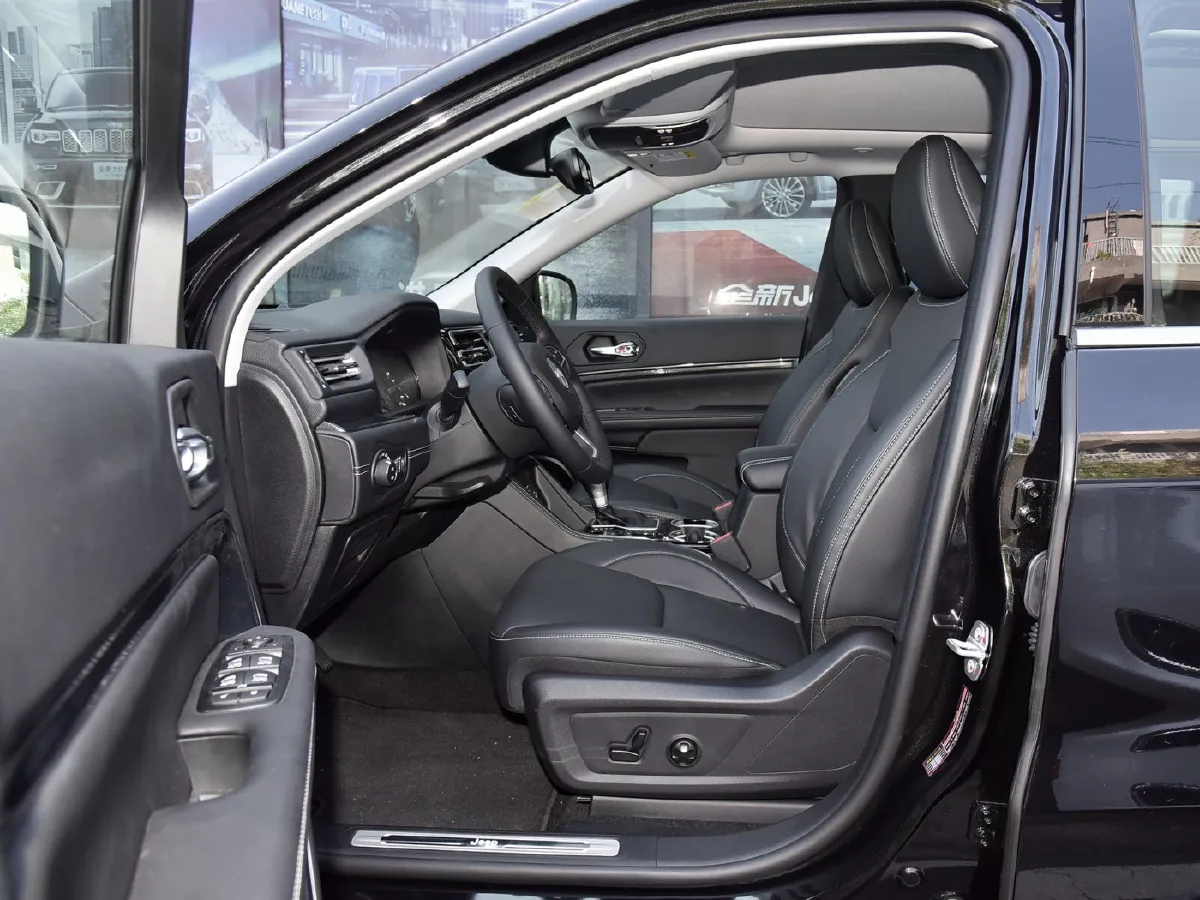 Jeep Commander,autocango,china used car exporter,china ev exporter,chinese used car exporter,chinese used ev exporter