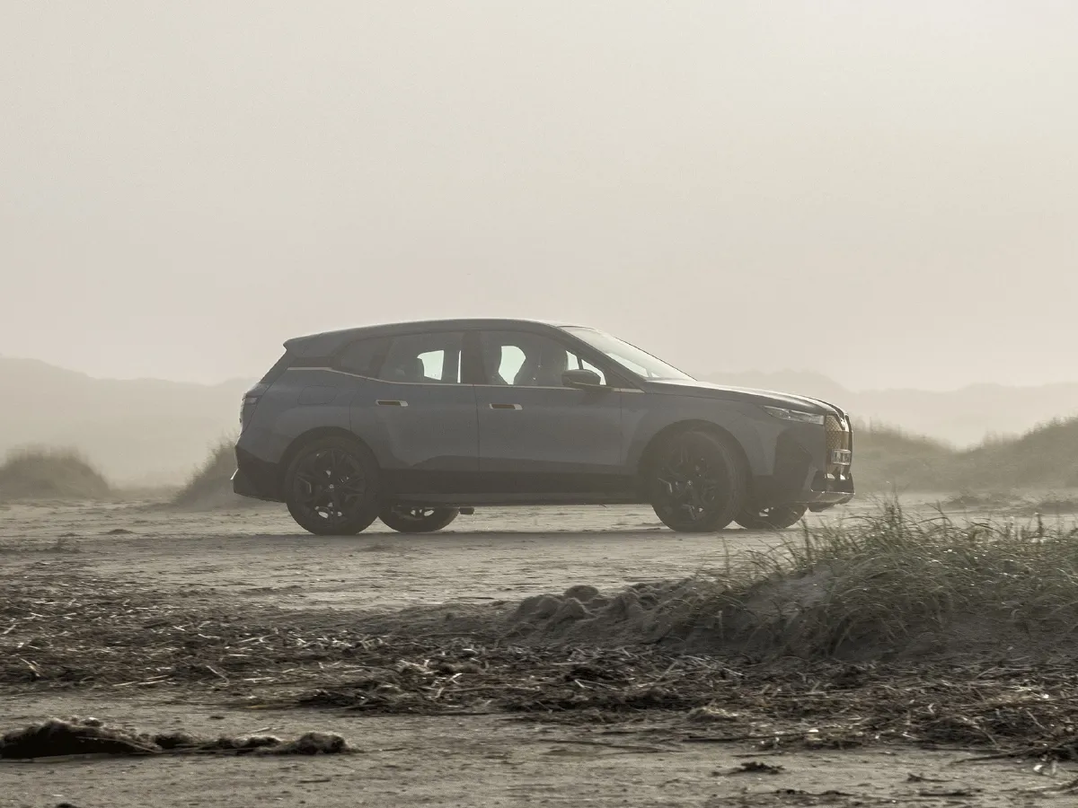 BMW iX,autocango,china used car exporter,china ev exporter,chinese used car exporter,chinese used ev exporter