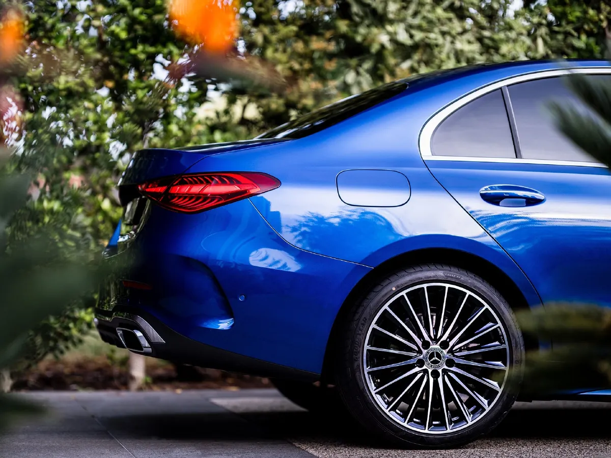 Mercedes-Benz C Class,autocango,china used car exporter,china ev exporter,chinese used car exporter,chinese used ev exporter