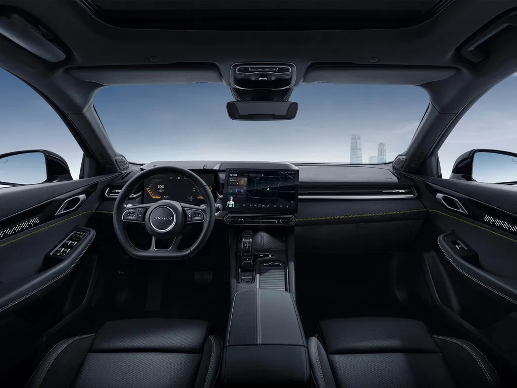 LYNK&CO 03,autocango,china used car exporter,china ev exporter,chinese used car exporter,chinese used ev exporter