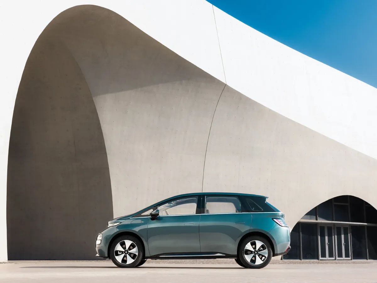 BaoJun Cloud,autocango,china used car exporter,china ev exporter,chinese used car exporter,chinese used ev exporter