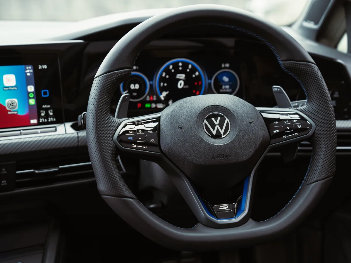 2011 Volkswagen Golf 2.0T 256HP L4 6DCT,autocango,china used car exporter,china ev exporter,chinese used car exporter,chinese used ev exporter