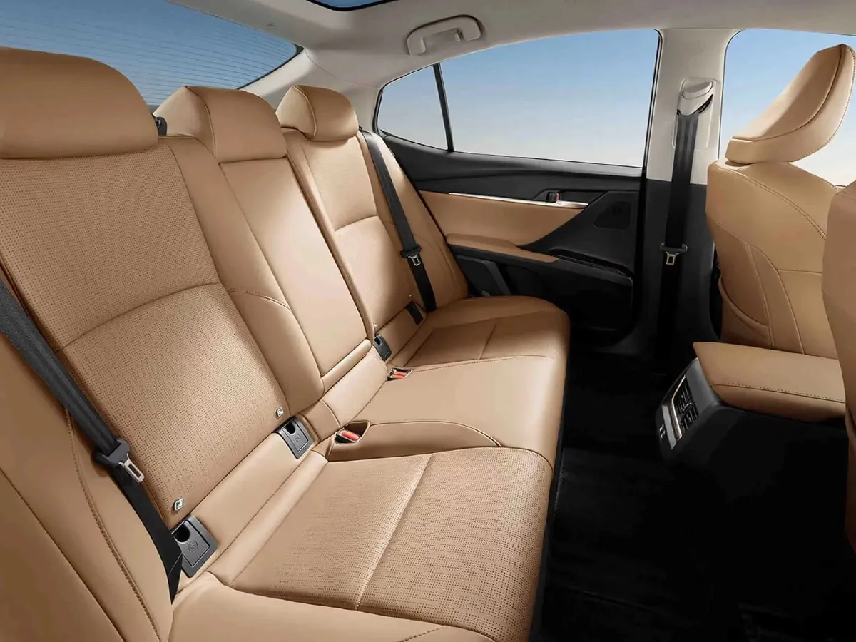 Toyota Camry,autocango,china used car exporter,china ev exporter,chinese used car exporter,chinese used ev exporter