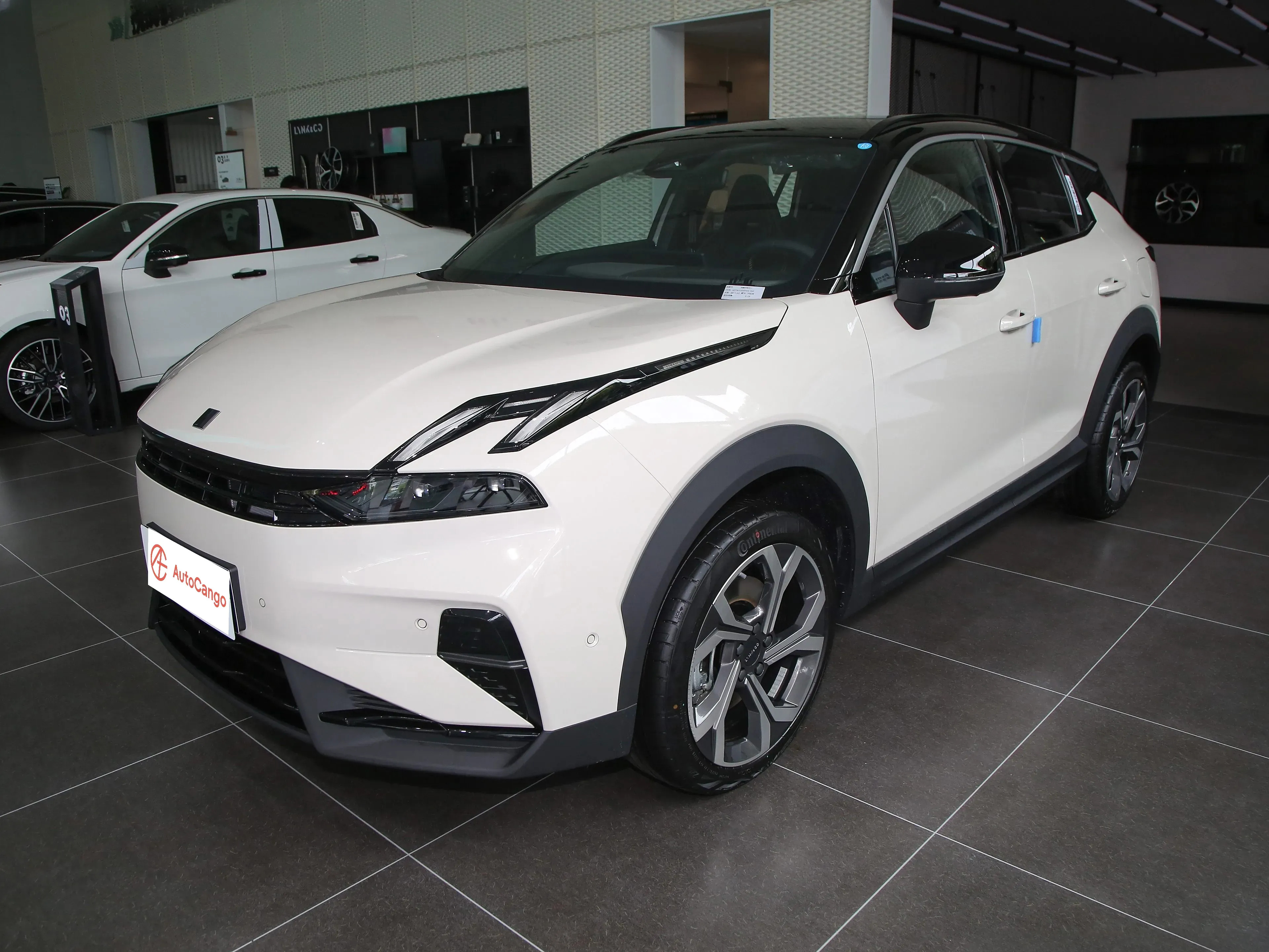 2023 LYNK&CO 06 1.5T 181HP L4 7DCT MSRP 128600 Specs and
