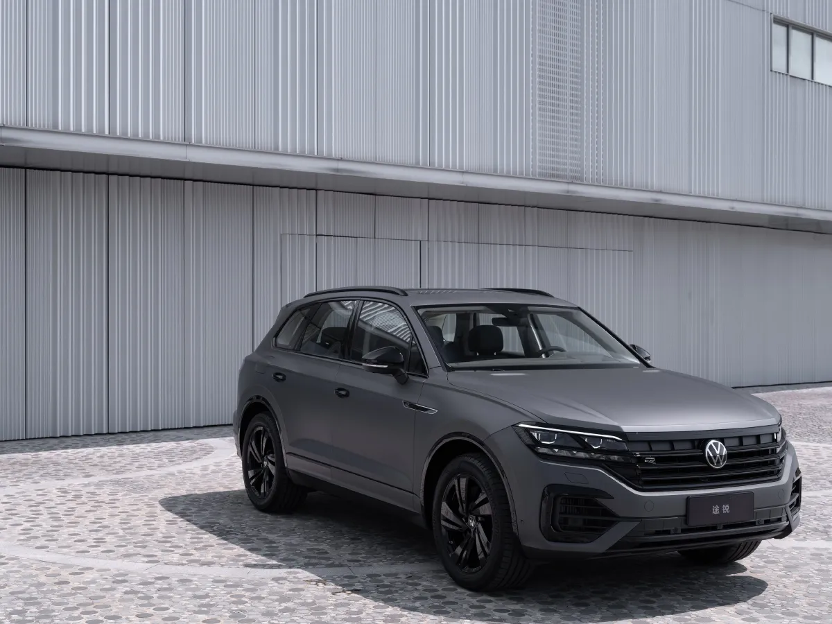 Volkswagen Touareg,autocango,china used car exporter,china ev exporter,chinese used car exporter,chinese used ev exporter