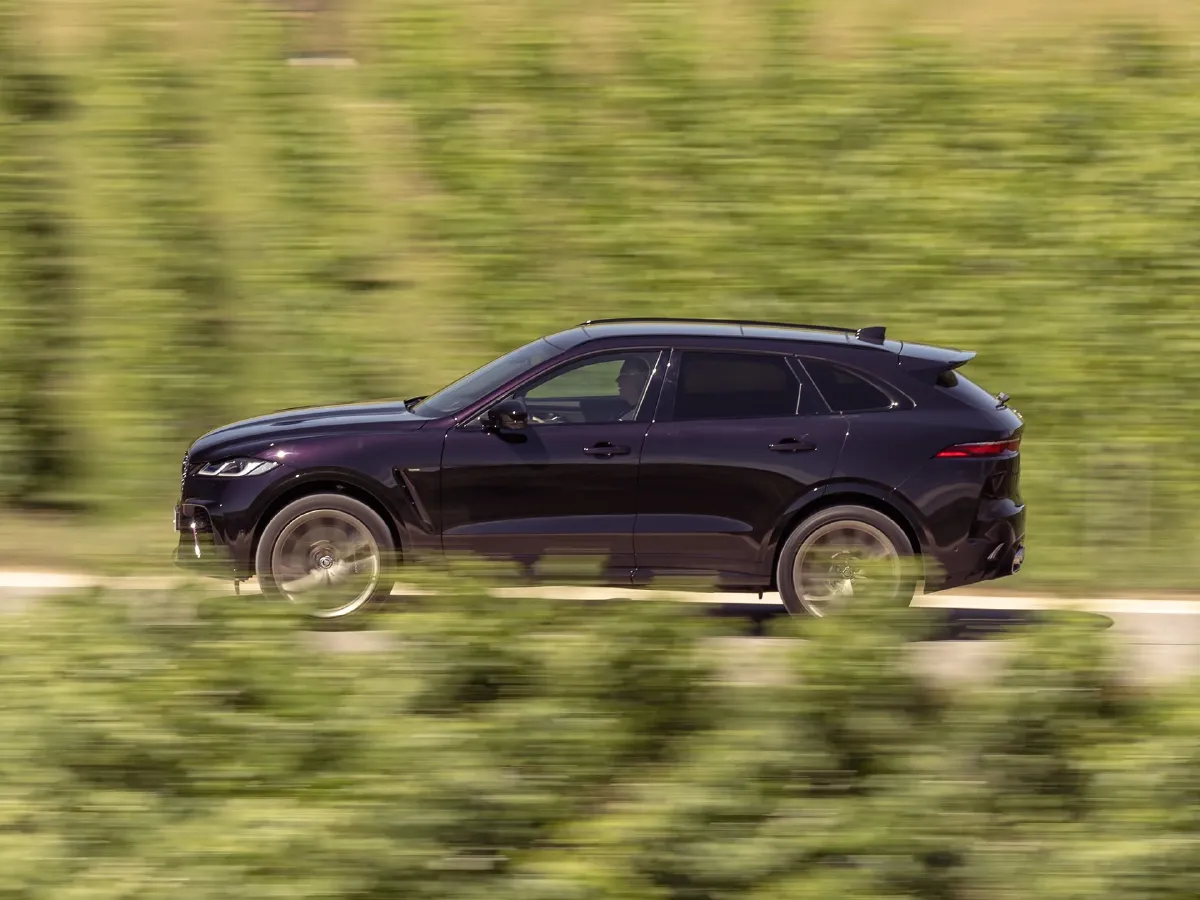 Jaguar F-PACE,autocango,china used car exporter,china ev exporter,chinese used car exporter,chinese used ev exporter