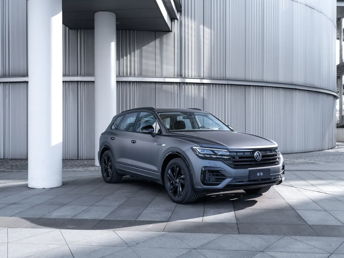 Volkswagen Touareg,autocango,china used car exporter,china ev exporter,chinese used car exporter,chinese used ev exporter