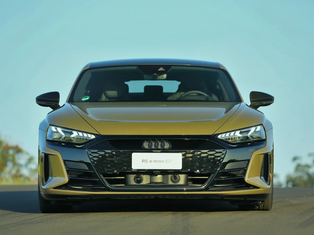 2023 Audi RS e-tron GT 2AT BEV 93.4KWH,autocango,china used car exporter,china ev exporter,chinese used car exporter,chinese used ev exporter